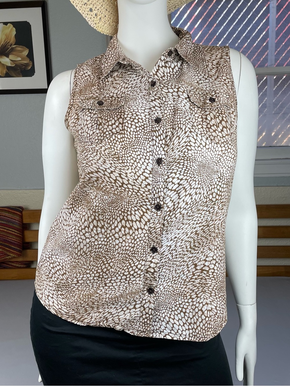 Liz Claiborne Button Front Linen Cotton Blouse Women’s L Brown White Sleeveless